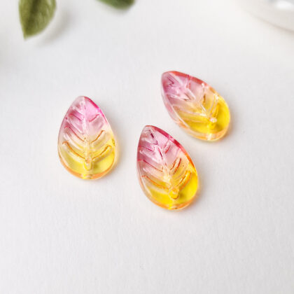 Glassperler, blader i gul og rosa 5pk
